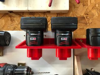 MILWAUKEE 12V --Soporte para baterias 1, 2 Y 3 