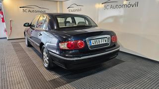 KIA Opirus 2006