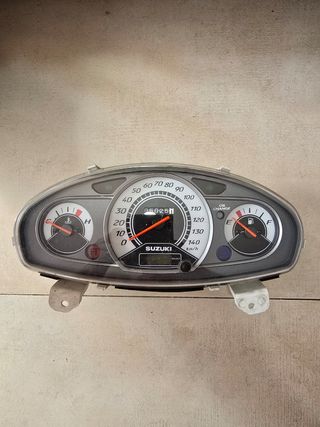 Marcador Suzuki Burgman 125 5025 km