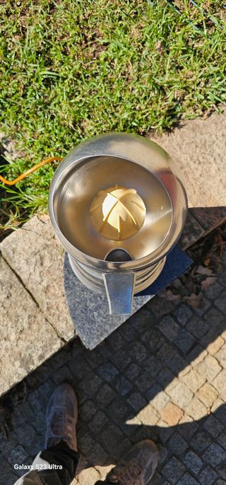 Exprimidor de cítricos LOMI