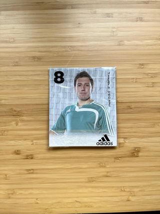 Cazorla Adidas España Postal y Chapa