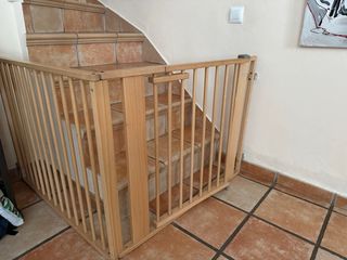 Barrera de seguridad para escaleras de madera