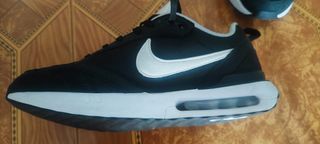 Nike Air Max Dawn Negro/Blanco