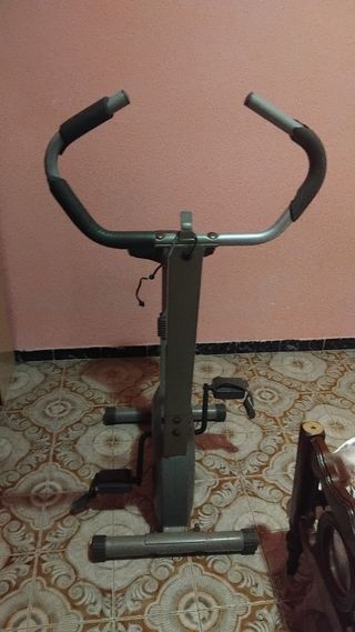 bicicleta nueva para gimnasia están bien está
