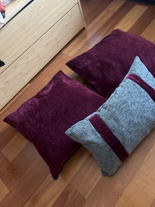 Cabecero de cama y banqueta a juego