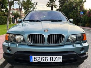 BMW X5 4.4i gris 4x4 285 CV 