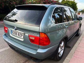 BMW X5 4.4i gris 4x4 285 CV 