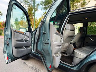 BMW X5 4.4i gris 4x4 285 CV 