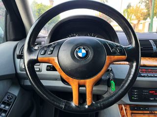 BMW X5 4.4i gris 4x4 285 CV 