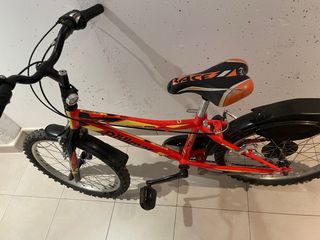 Bicicleta infantil roja Röllman