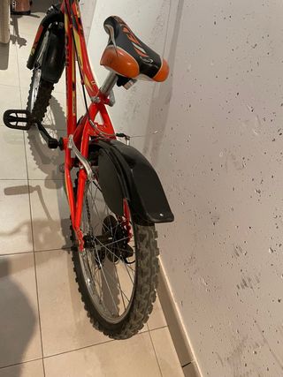 Bicicleta infantil roja Röllman
