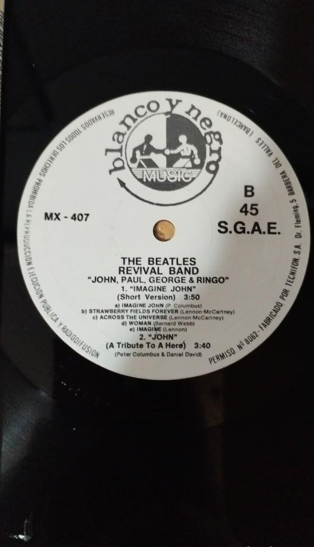 The Beatles Revival Band John, Paul, George & Ring