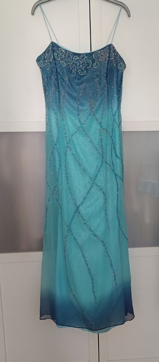 Vestido fiesta azul celeste pedrería