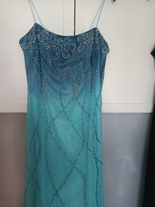 Vestido fiesta azul celeste pedrería