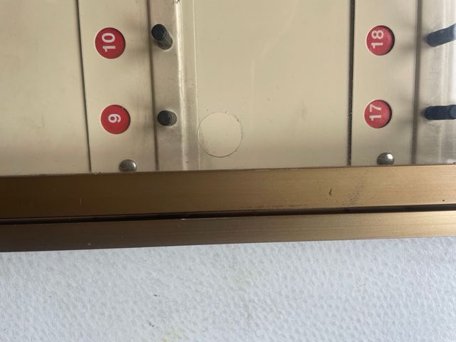 Bacheca portachiavi 24 posti