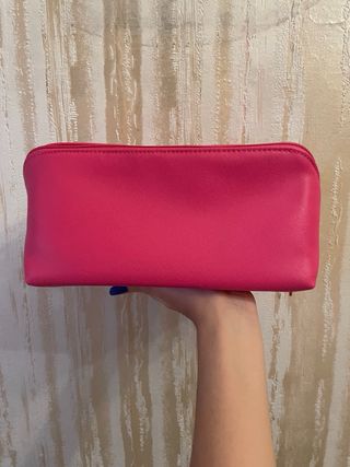 Neceser Carolina Herrera Rosa