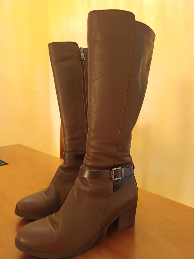 Botas de piel marrones