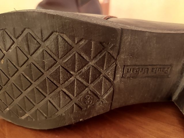 Botas de piel marrones