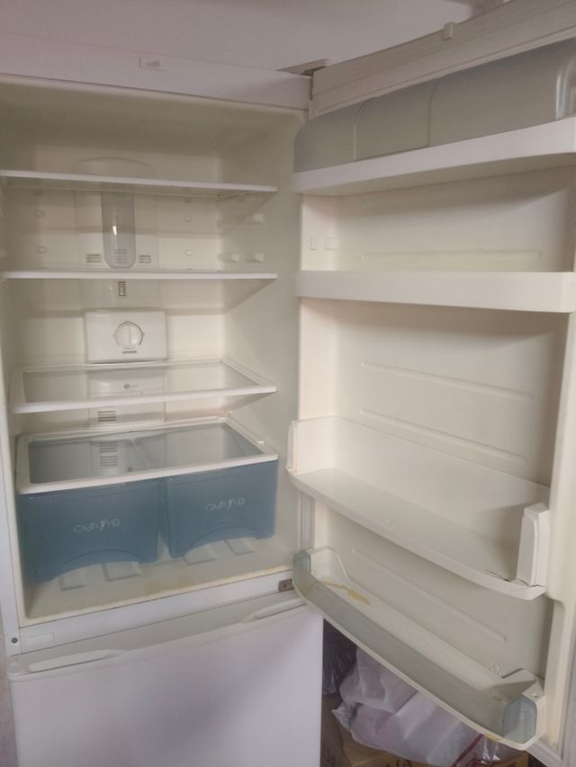 Frigorífico Daewoo blanco