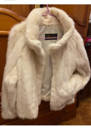 Chaqueta de pelo blanco