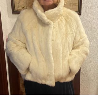Chaqueta de pelo blanco