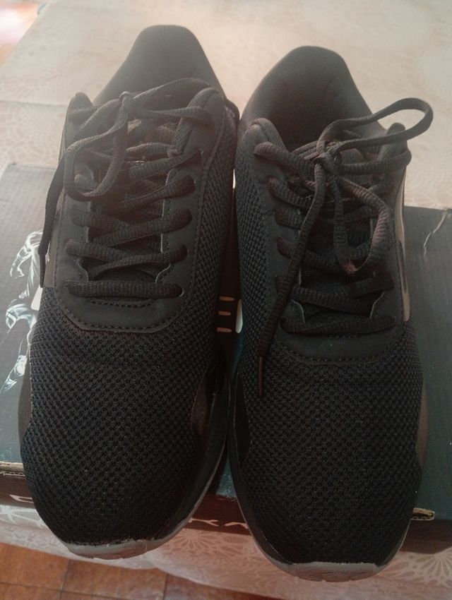 Deportivas Negras Talla 42