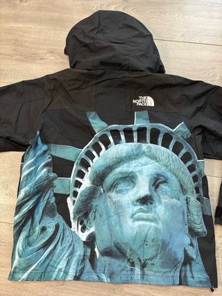 Chaqueta The North Face x Supreme Statue of Libert