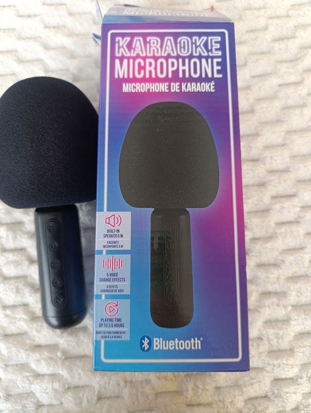 Micrófono con altavoz y efectos de voz