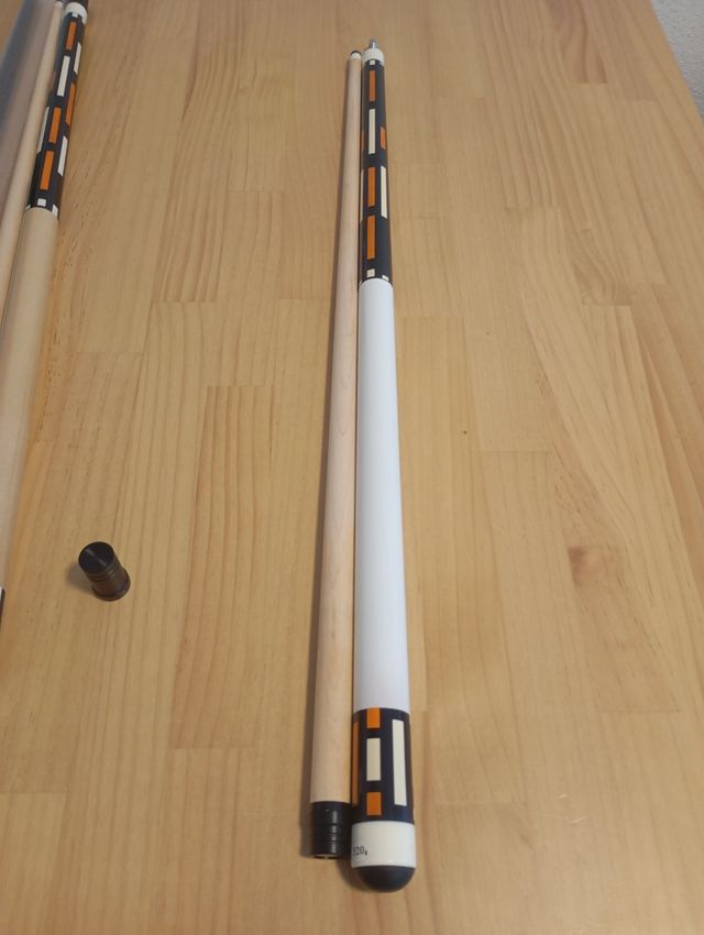 Taco de billar tres bandas