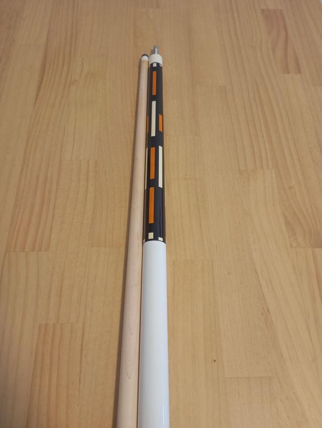 Taco de billar tres bandas