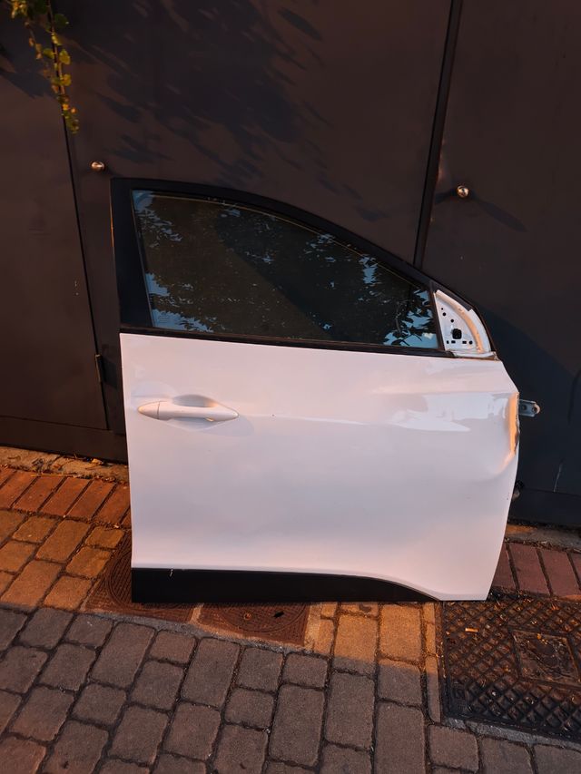 Puerta Delantera Derecha Hyundai ix35