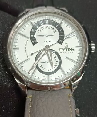 Reloj Festina Multifunción Plata y Blanco