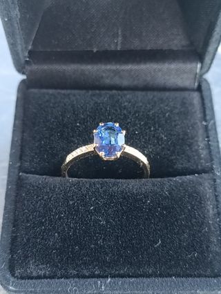 Anillo Oro 18k Zafiro y Diamantes. Negociable.