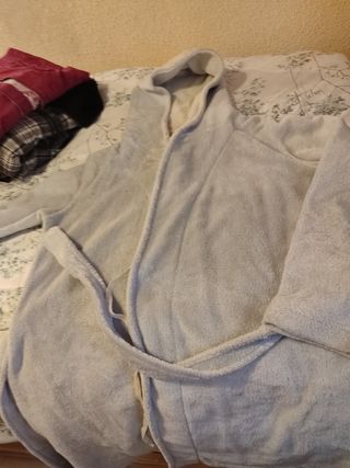 Bata Oisho S Gris Capucha Unicornio