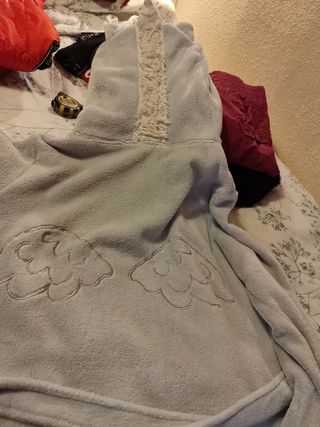 Bata Oisho S Gris Capucha Unicornio