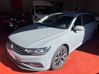 Volkswagen Passat 2022