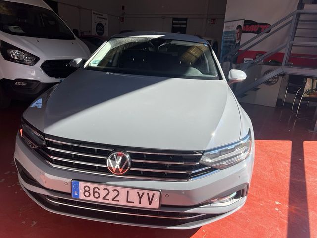 Volkswagen Passat 2022
