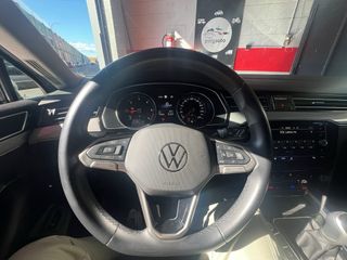 Volkswagen Passat 2022