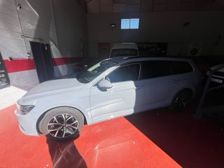 Volkswagen Passat 2022