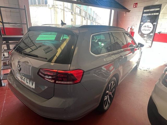 Volkswagen Passat 2022