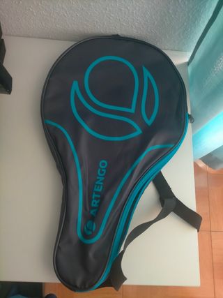 Raqueta pádel niño Artengo, con funda y pelotas.