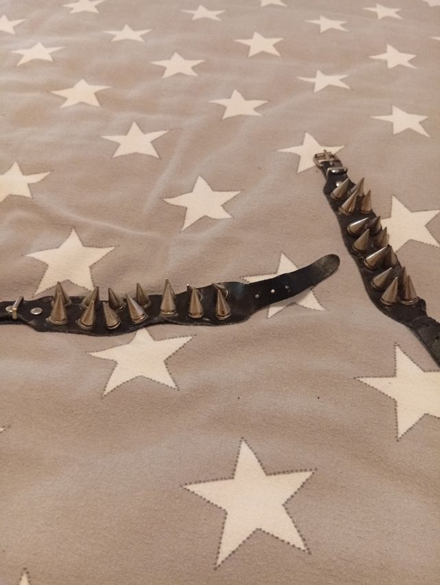 Muñequeras de pinchos punk rock