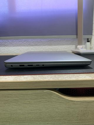 Portátil Lenovo 16' Ryzen 5 512GB SSD 16GB RAM