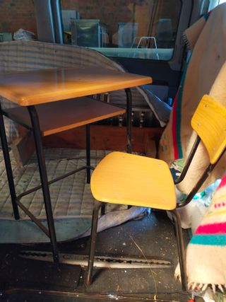 Pupitre y Silla Madera y Metal