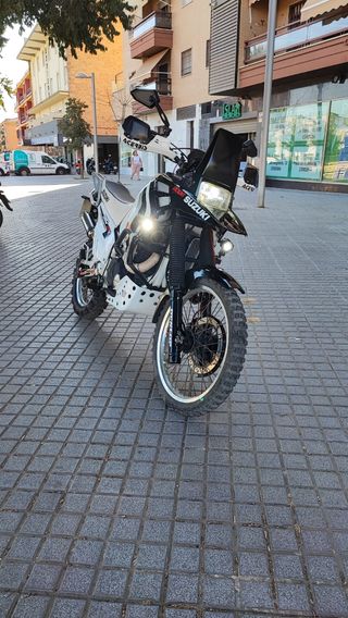 Suzuki DR Big 800s Dakar