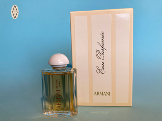 Miniatura fragancia EAU PARFUME, de Giorgio Armani