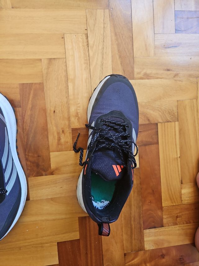 Adidas Cloufoam Repelente al Agua