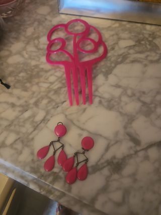 Traje de flamenca verde turquesa, detalles fucsia