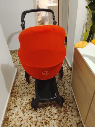 Silla de paseo roja