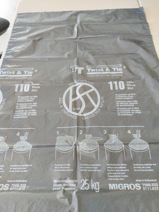 3 Bolsas de basura Twist & Tie 110L
